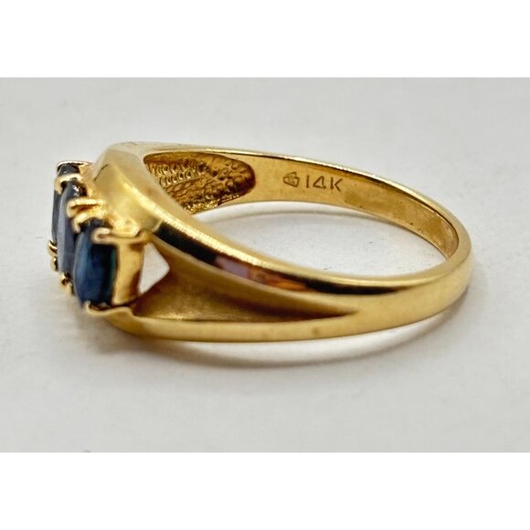 14K Gold Sapphire Ring Size 7.25 With Triple Stone Setting - Picture 4 of 7
